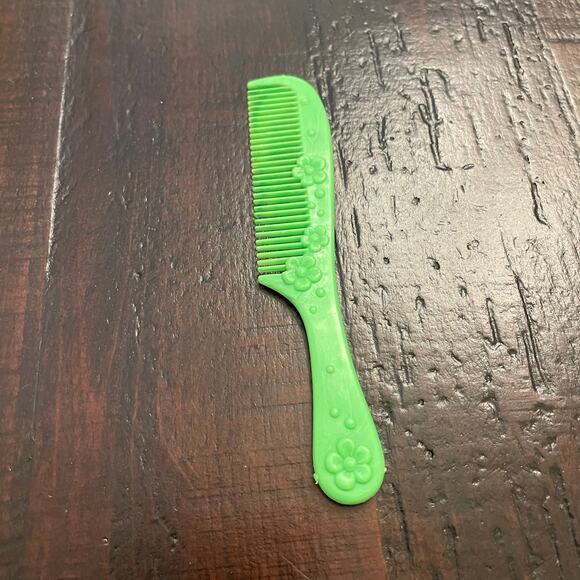 Vintage Barbie Doll Beauty Center Styling Head 1972 Green Flower Power Comb - Picture 3 of 4